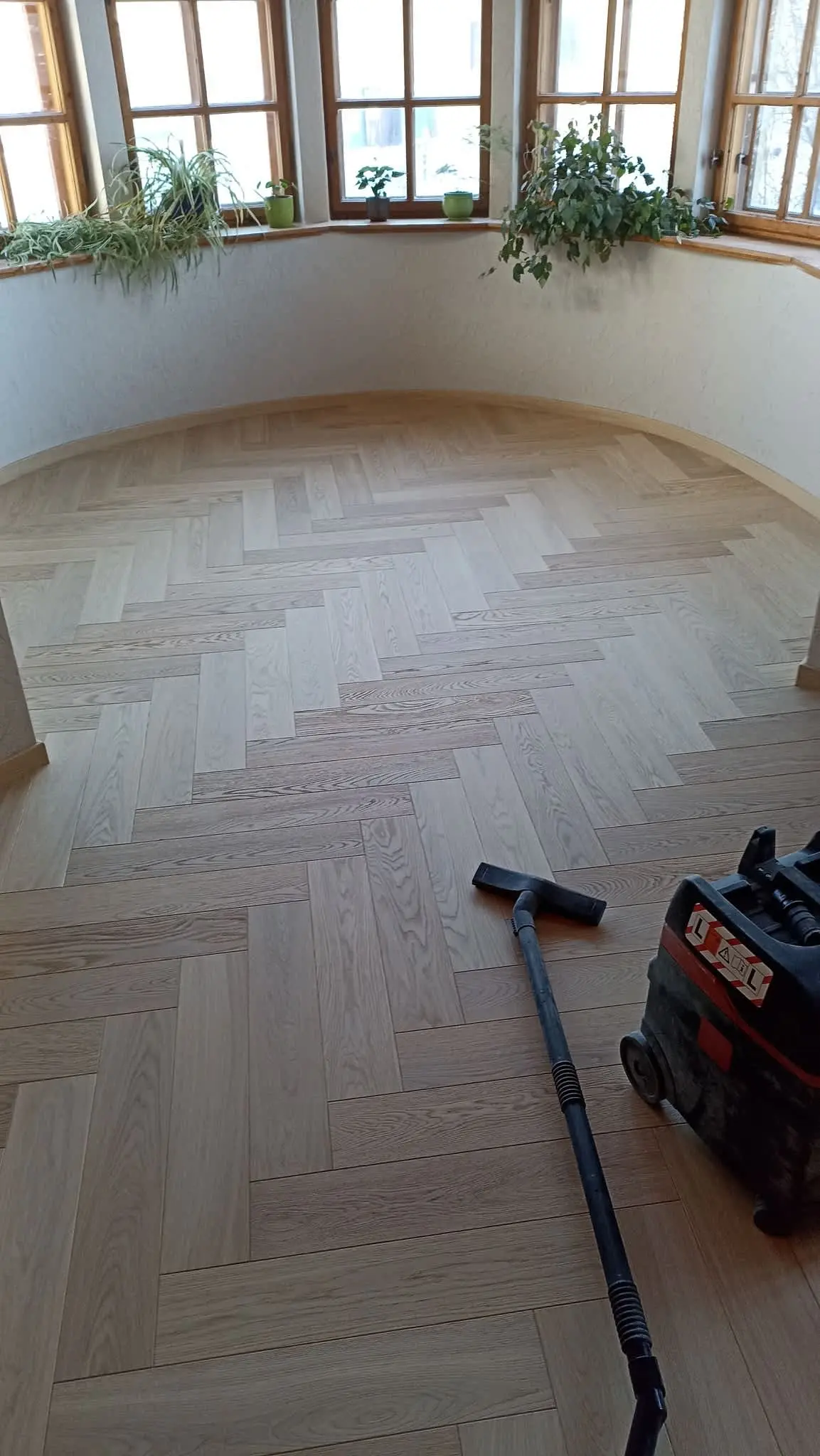 Parketlenčių klojimas eglute — Kauno rajonas